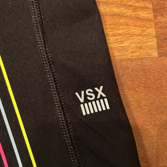 BNWOT Victoria’s secret sport knockout biker shorts - Picture 11 of 13